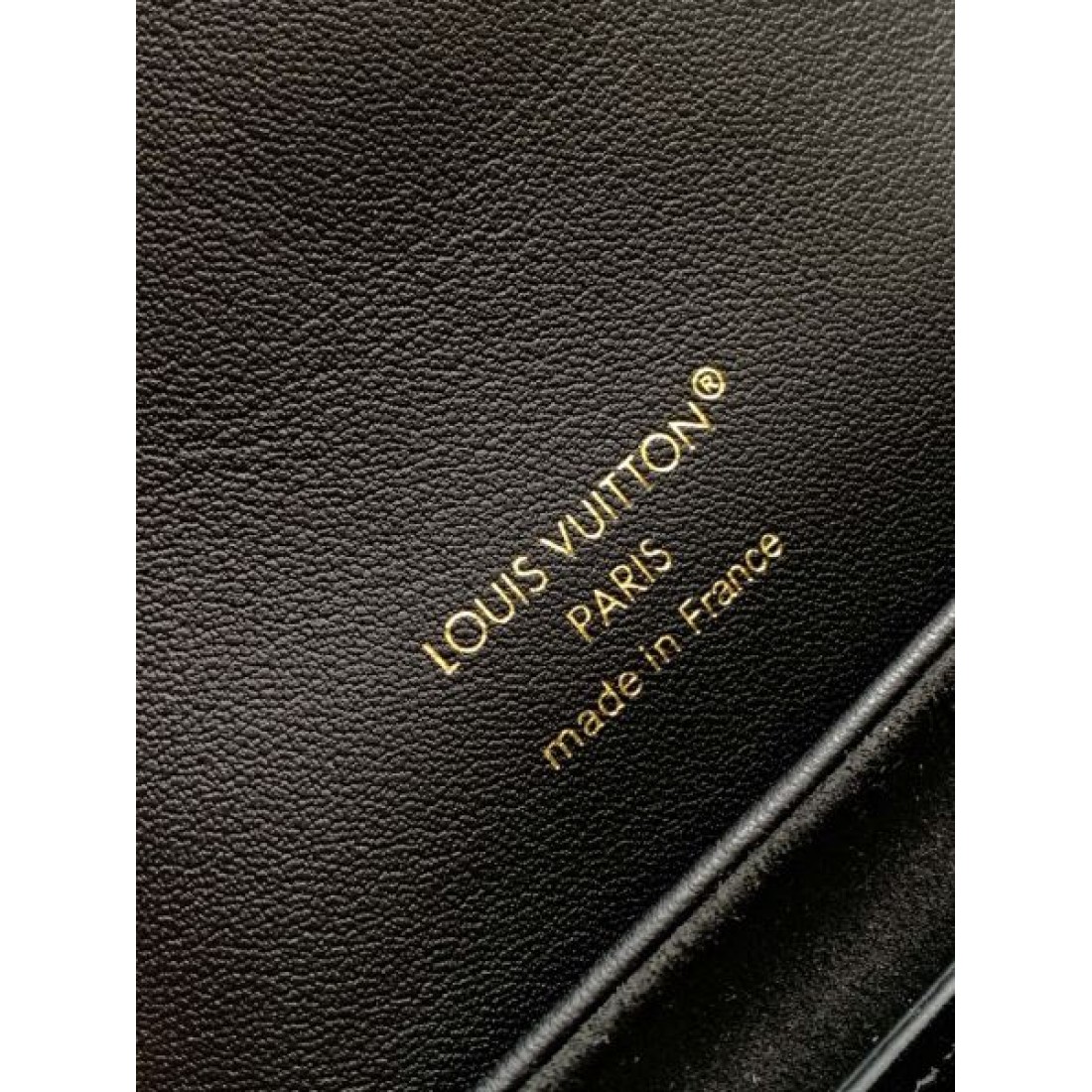 クラシック モダン ルイヴィトン LOUIS VUITTON コピー バックパック 高級感 エレガント