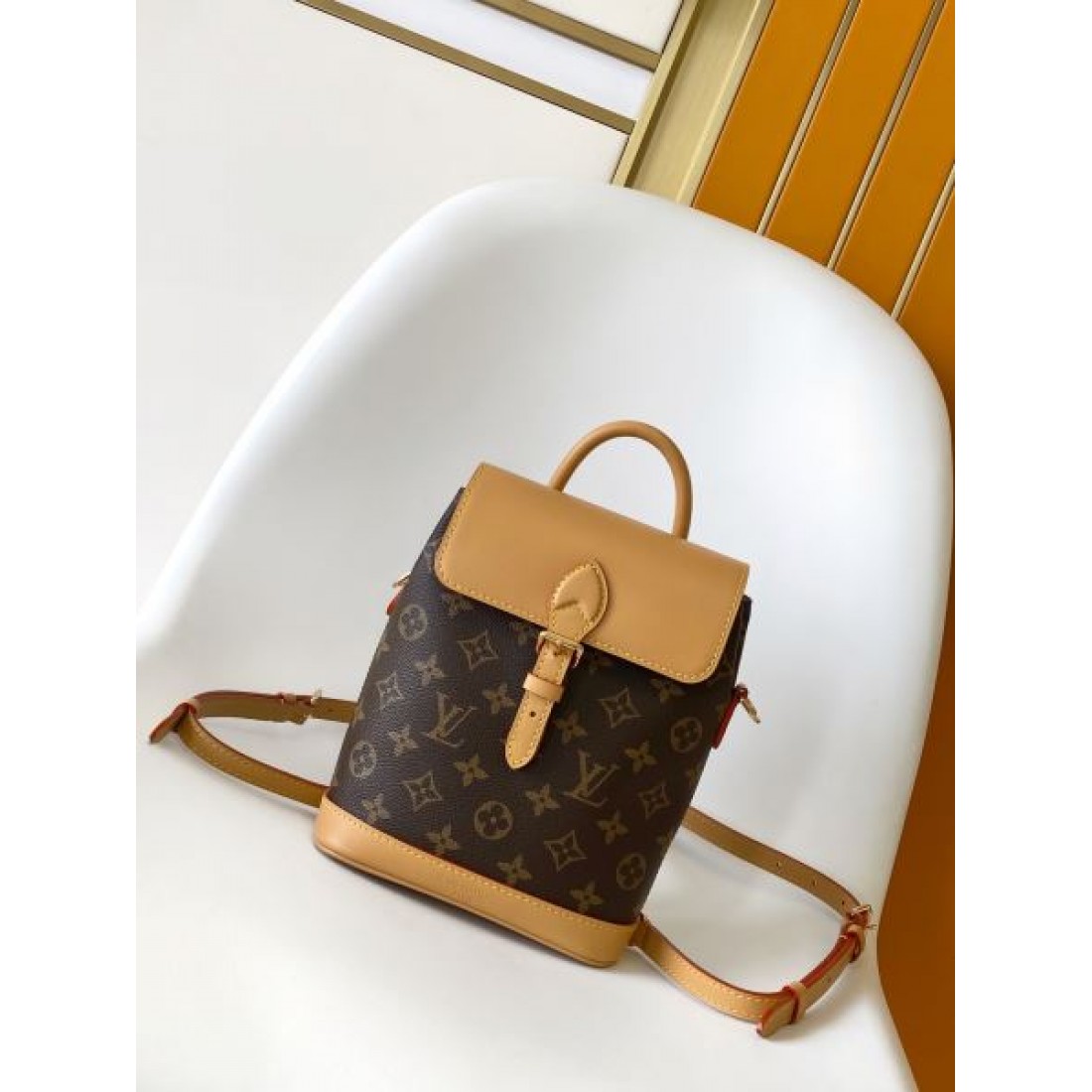 上品 プレミアム ルイヴィトン LOUIS VUITTON コピー バックパック スタイリッシュ モダン