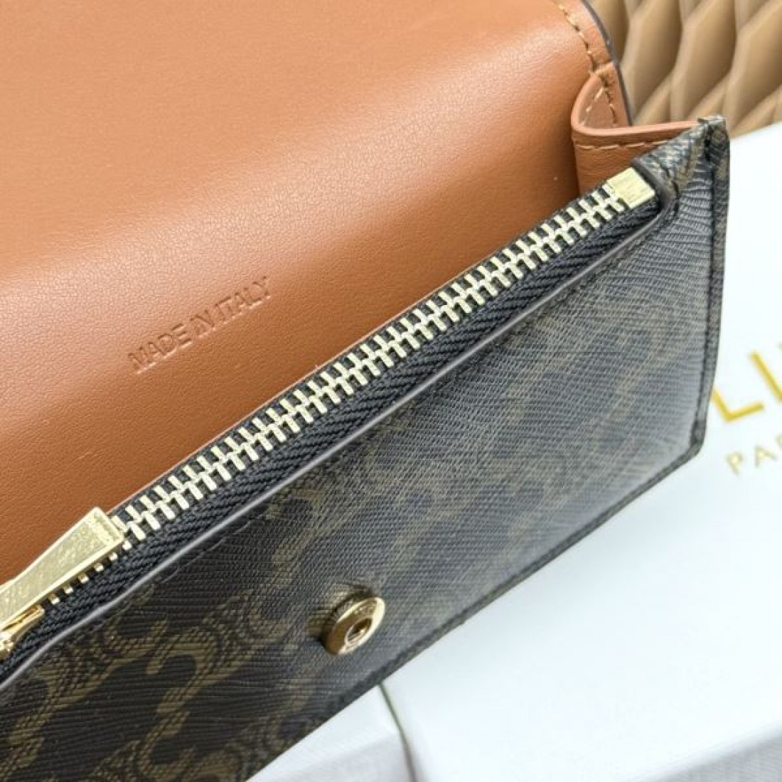 プレミアム 洗練 CELINE セリーヌ コピー 長財布 タイムレス 高品質