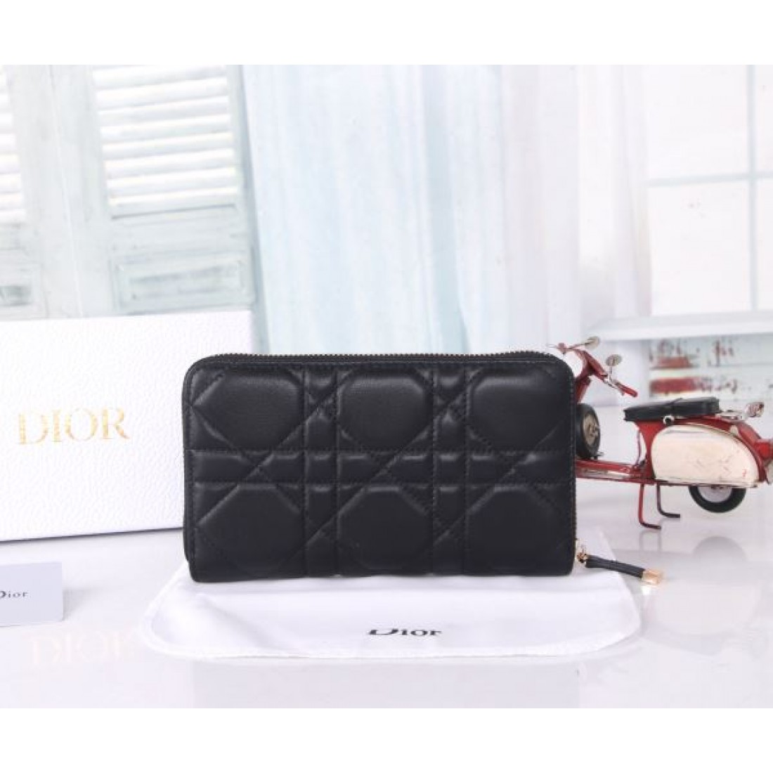 上質 クラシック DIOR ディオール コピー 長財布 気品 佇まい