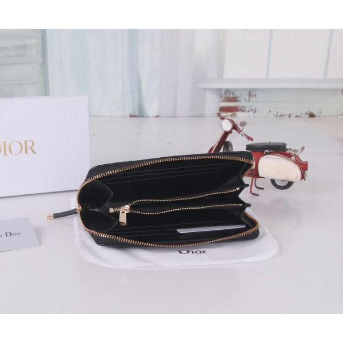 上質 クラシック DIOR ディオール コピー 長財布 気品 佇まい