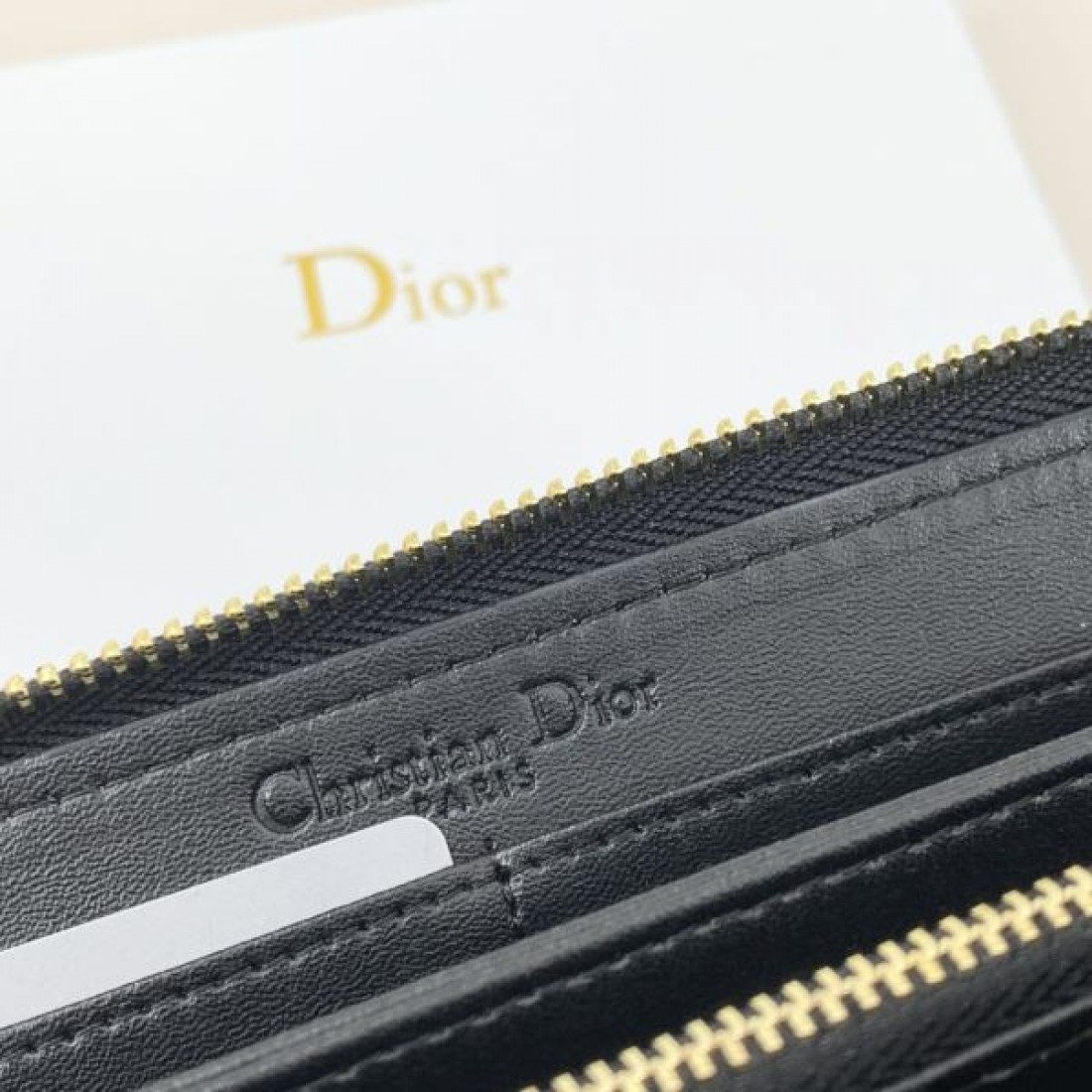  ラグジュアリー モダン DIOR ディオール コピー 長財布 大人っぽい 落ち着き