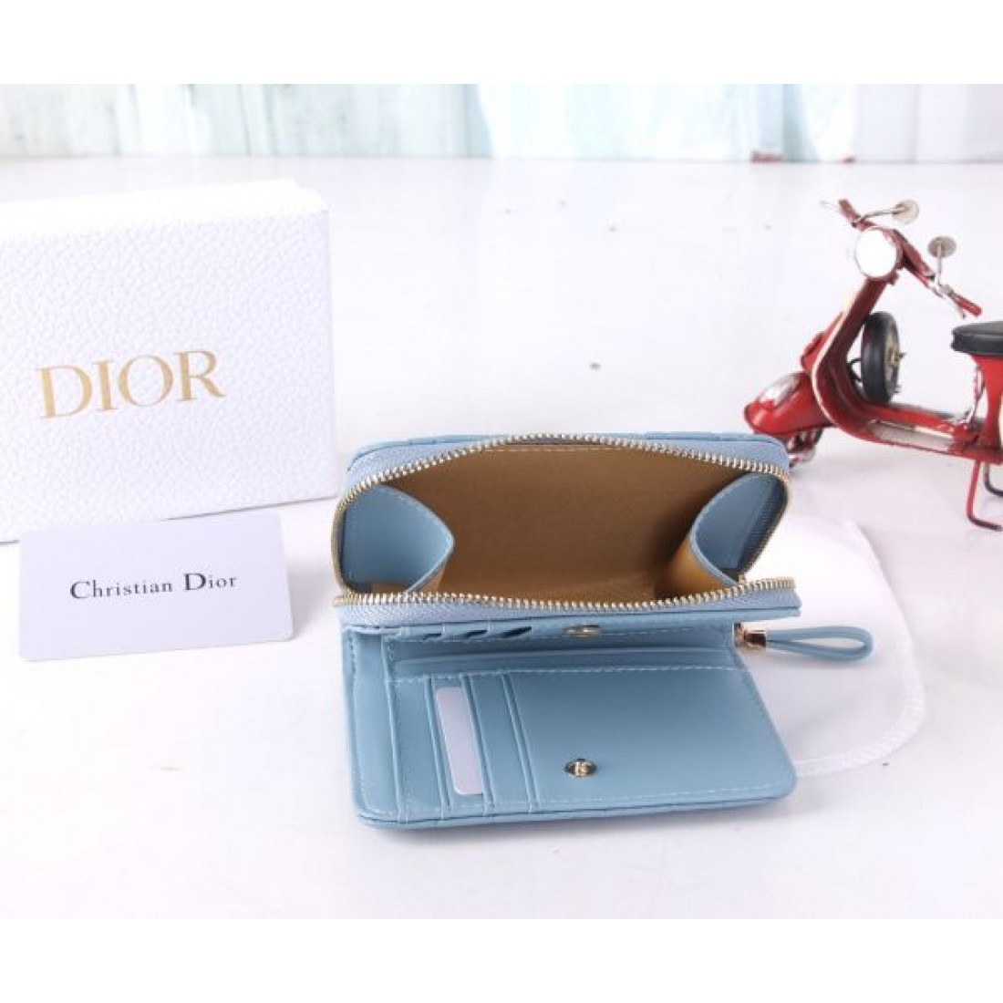 都会的 スタイリッシュ DIOR ディオール スーパーコピー 財布 モダン 上品