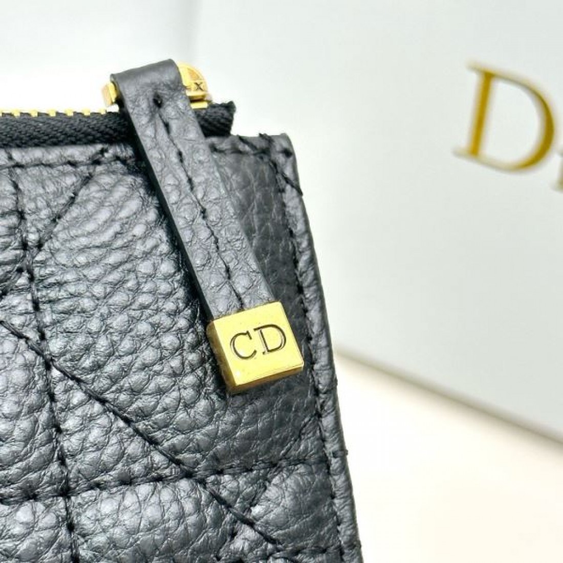  ラグジュアリー 上品 DIOR ディオール スーパーコピー 財布 落ち着いた 大人風