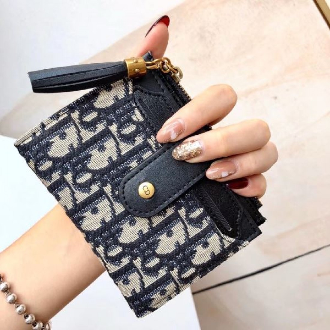 洗練 クラシック DIOR ディオール スーパーコピー 財布 エレガント 高品質