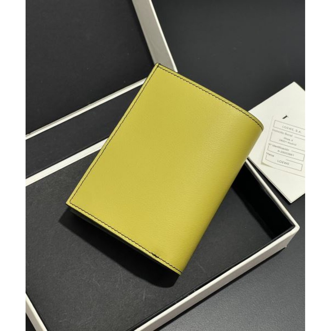 上質 洗練 LOEWE ロエベ スーパーコピー 財布 大人向け エレガント