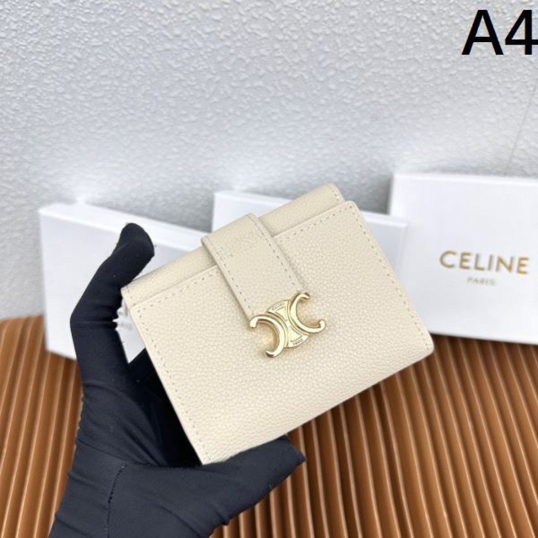 上質 洗練 CELINE セリーヌ コピー 財布 シンプル 上品