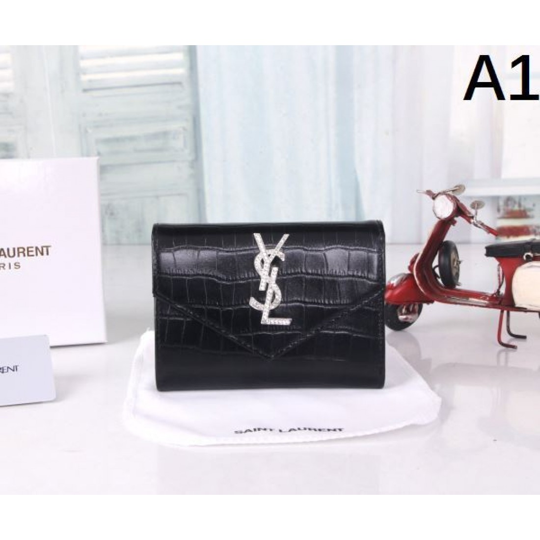 上品 高級感 YSL イヴサンローラン コピー 財布 洗練 エレガント