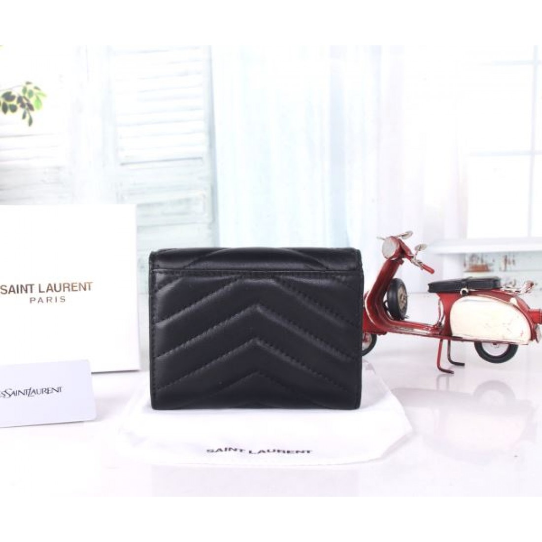 上品 高級感 YSL イヴサンローラン コピー 財布 洗練 エレガント