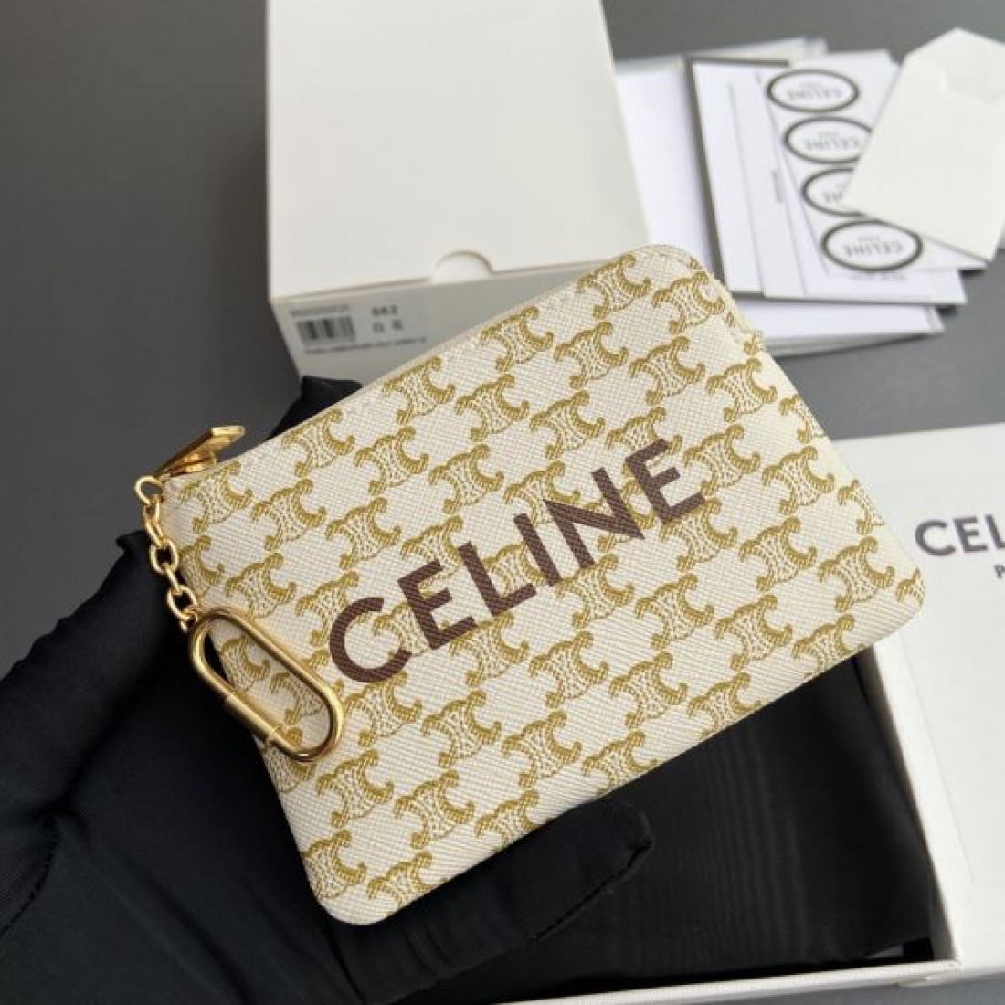 シンプル モダン CELINE セリーヌ コピー カードケース エレガント 上品