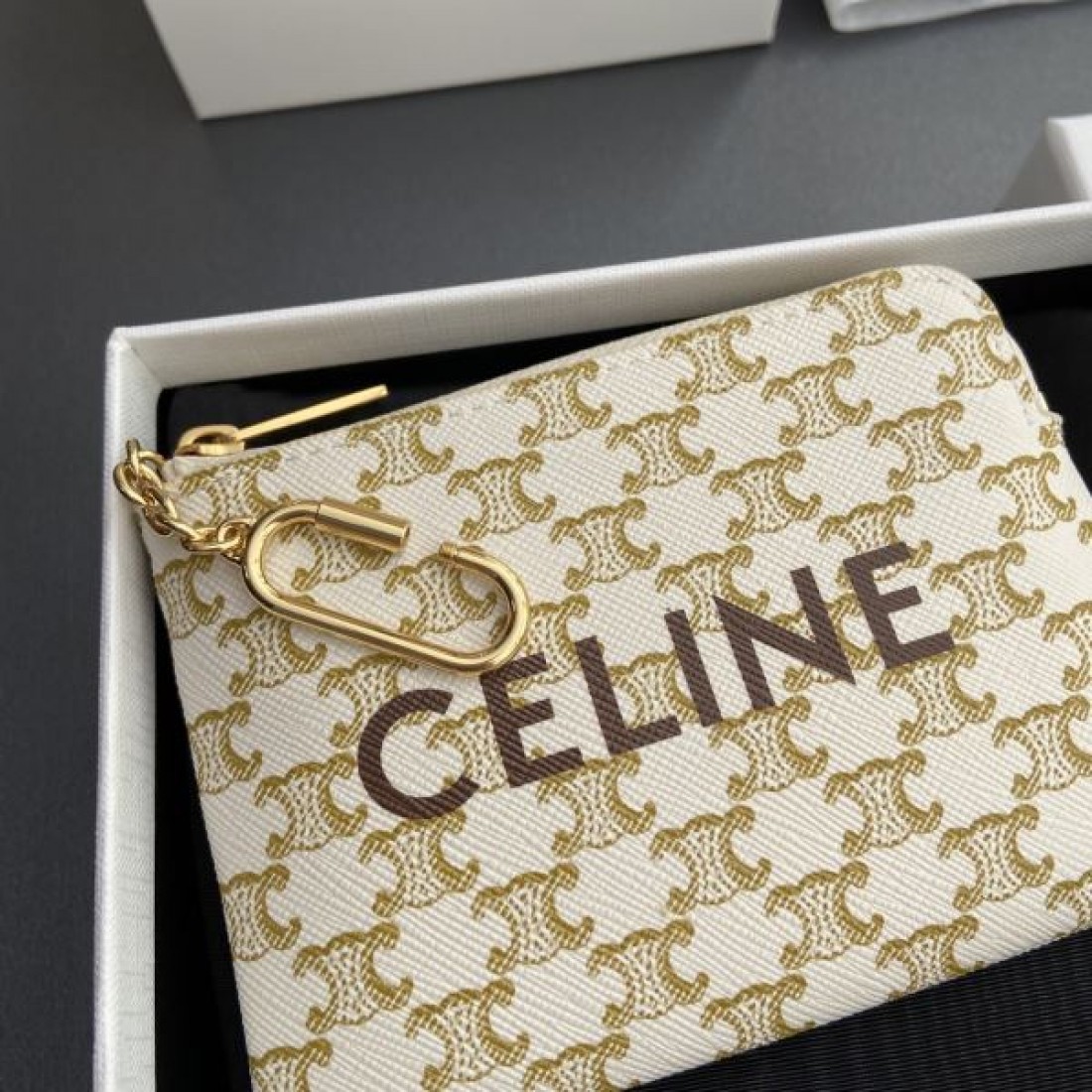 シンプル モダン CELINE セリーヌ コピー カードケース エレガント 上品