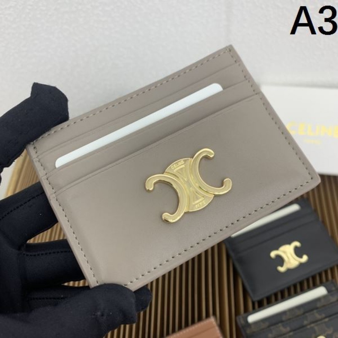 可憐 モダン CELINE セリーヌ コピー カードケース エレガント 上質