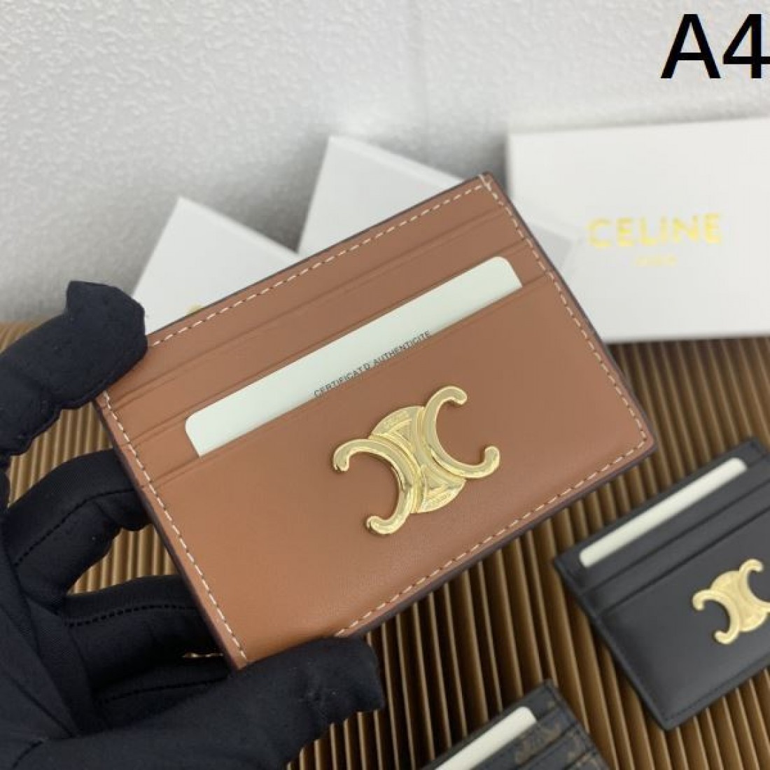 可憐 モダン CELINE セリーヌ コピー カードケース エレガント 上質