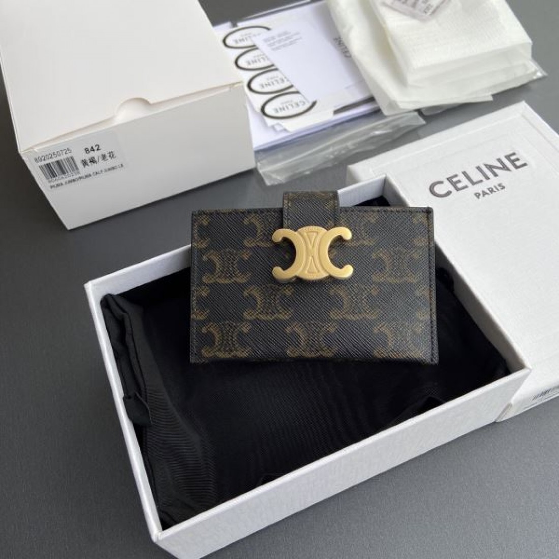 クラシック 高級 CELINE セリーヌ コピー カードケース 上品 落ち着き