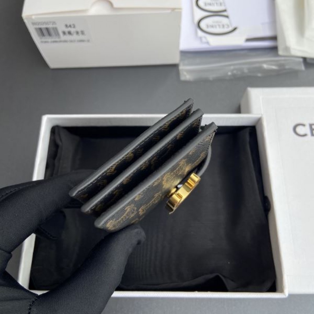 クラシック 高級 CELINE セリーヌ コピー カードケース 上品 落ち着き