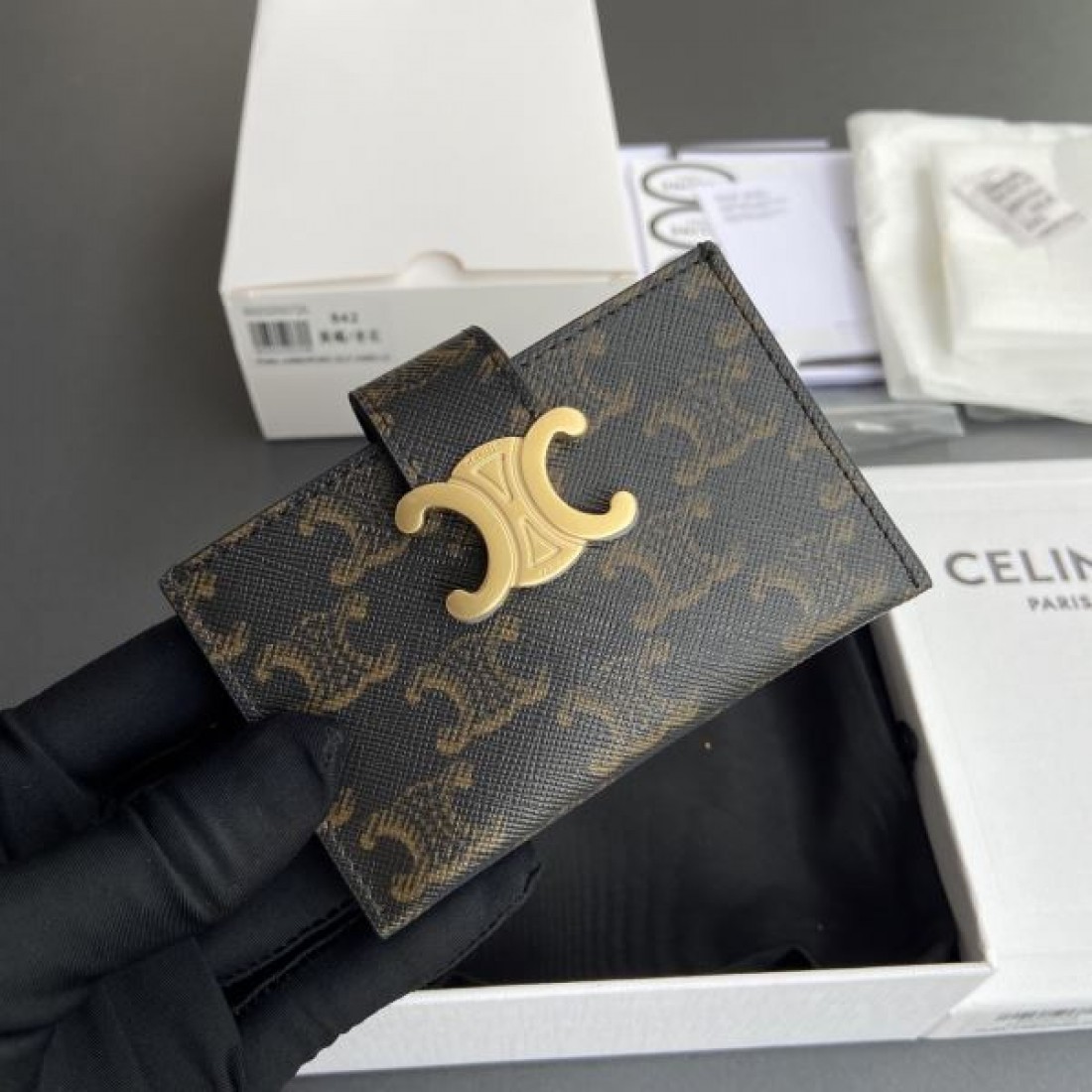 クラシック 高級 CELINE セリーヌ コピー カードケース 上品 落ち着き