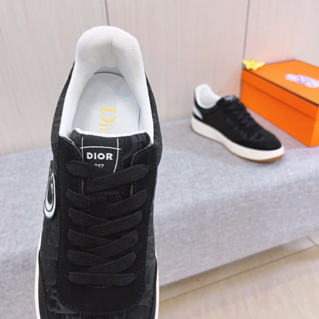 洗練 デザイン性 上品 DIOR ディオール コピー カジュアルシューズ 人気