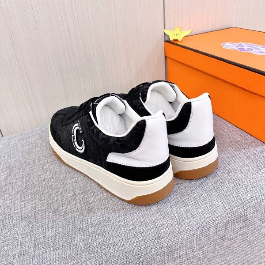 洗練 デザイン性 上品 DIOR ディオール コピー カジュアルシューズ 人気