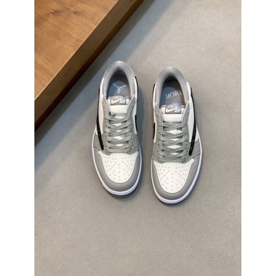 都会的 ミニマル 上質 DIOR ディオール コピー カジュアルシューズ 洗練