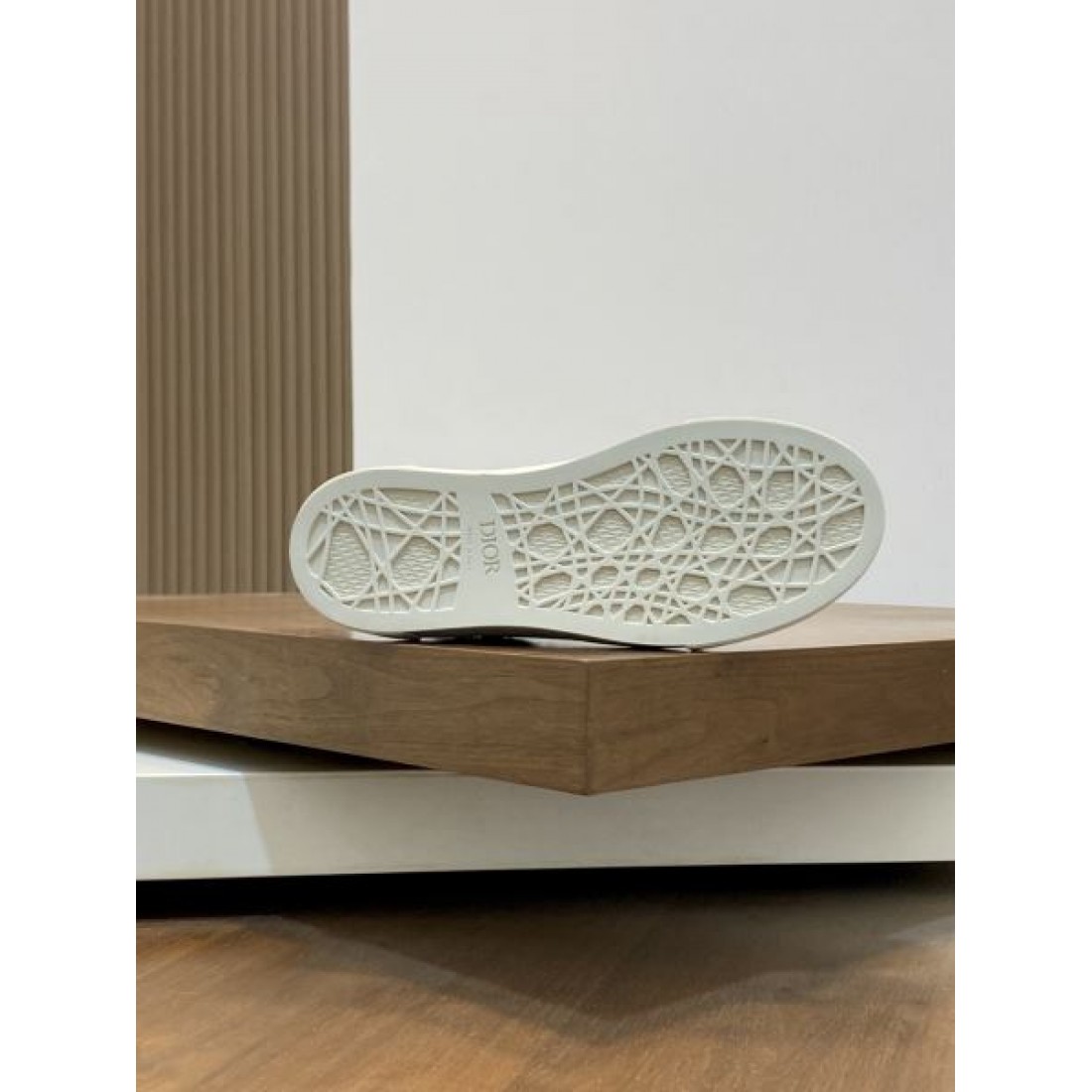  エレガント 上品 洗練 DIOR ディオール コピー カジュアルシューズ きれいめ