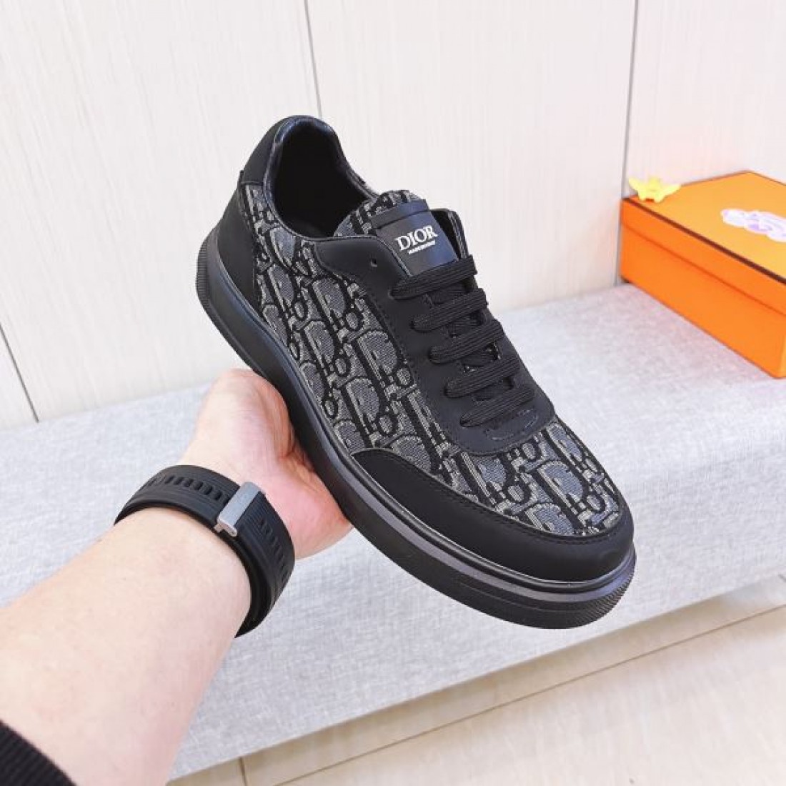 上品 モード感 洗練度 DIOR ディオール コピー カジュアルシューズ 存在感 おしゃれ