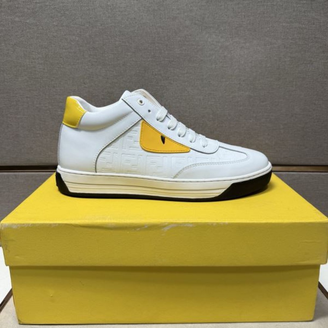 高級感 上品 洗練 FENDI フェンディ コピー カジュアルシューズ 定番 おしゃれ