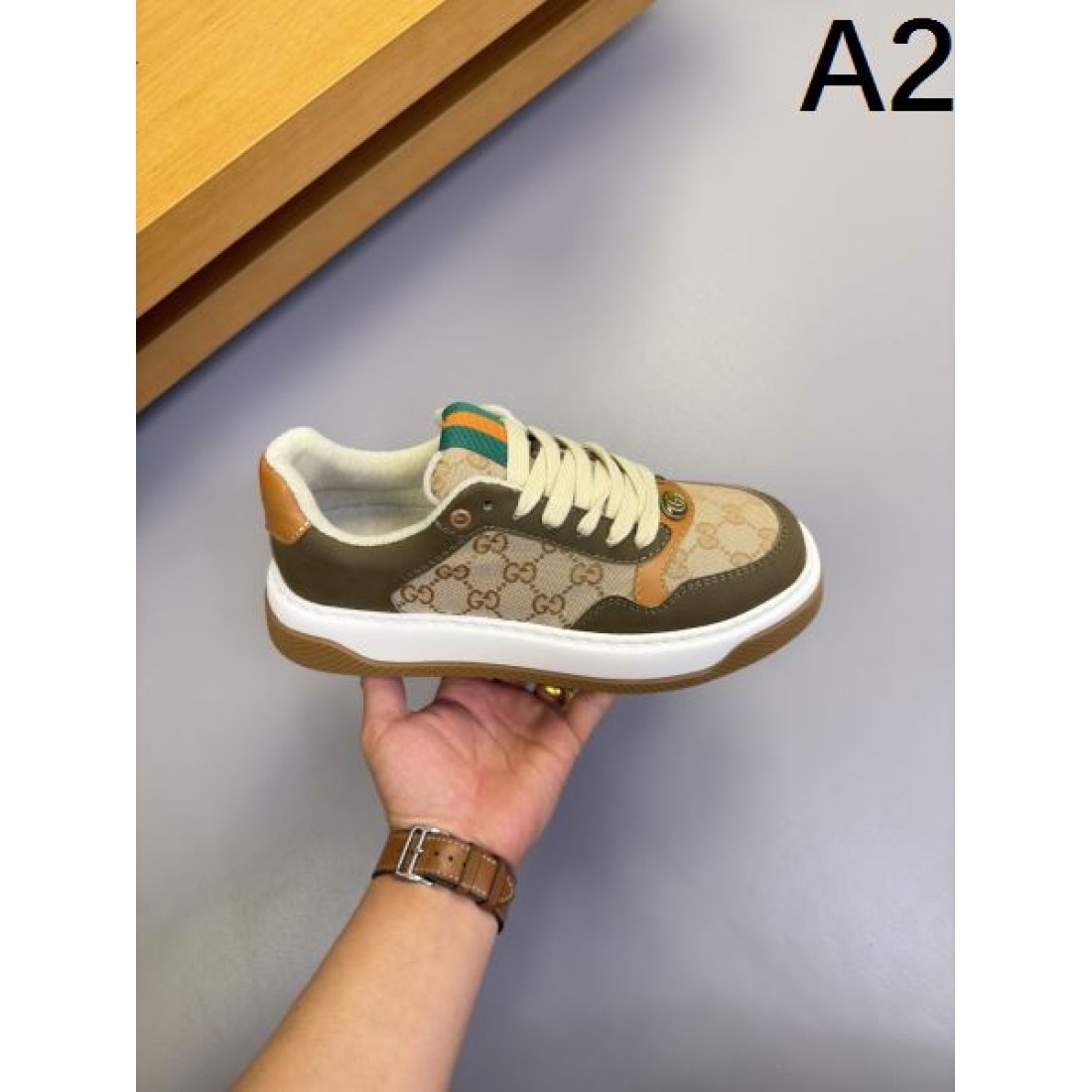 シンプル 上品 GUCCI グッチ スーパーコピー カジュアルシューズ 定評 人気