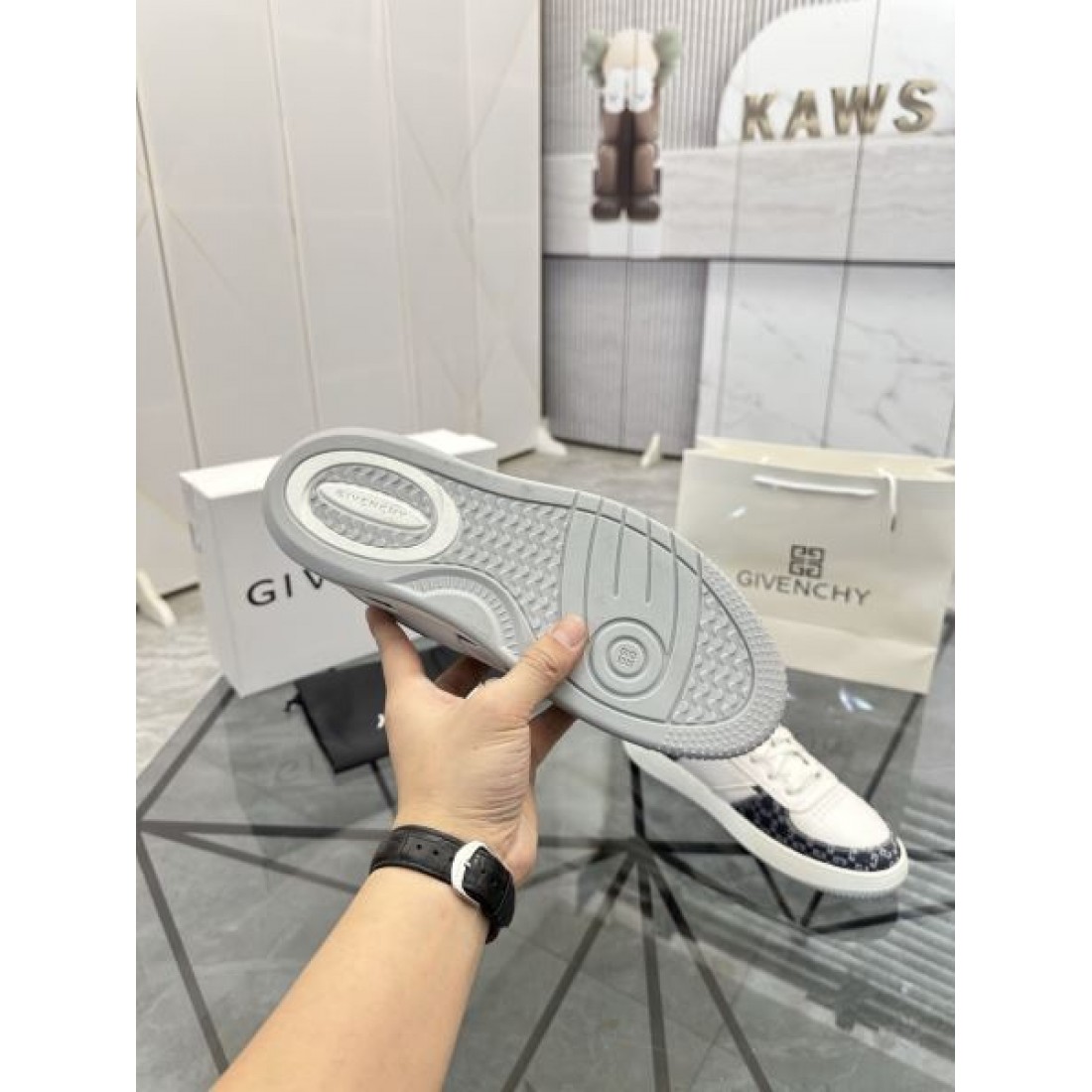 シンプル 高品質 GIVENCHY ジバンシィ コピー カジュアルシューズ 洗練 上品