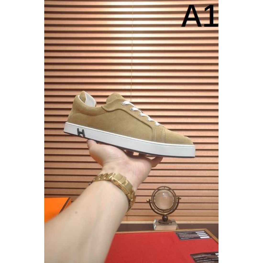 正統派 高級感 HERMES エルメス コピー カジュアルシューズ 洗練 大人向け
