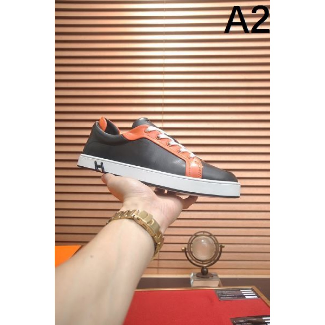正統派 高級感 HERMES エルメス コピー カジュアルシューズ 洗練 大人向け