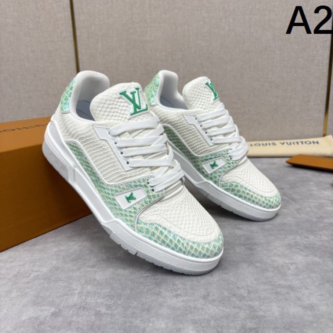 高品質 定番 LOUIS VUITTON ルイヴィトン コピー カジュアルシューズ 上品 安心感