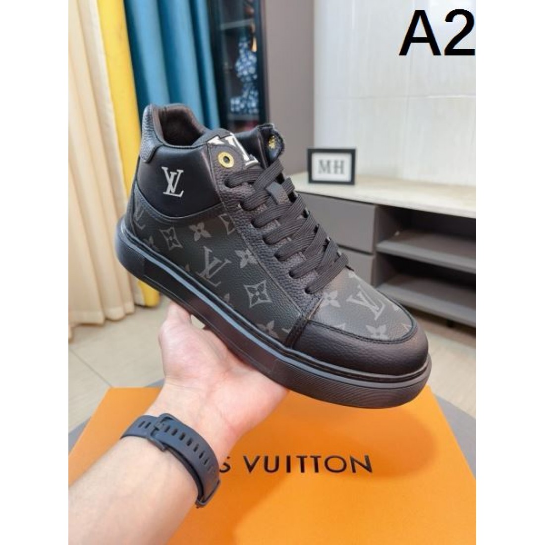 エレガント 高品質 LOUIS VUITTON ルイヴィトン コピー カジュアルシューズ 大人向け