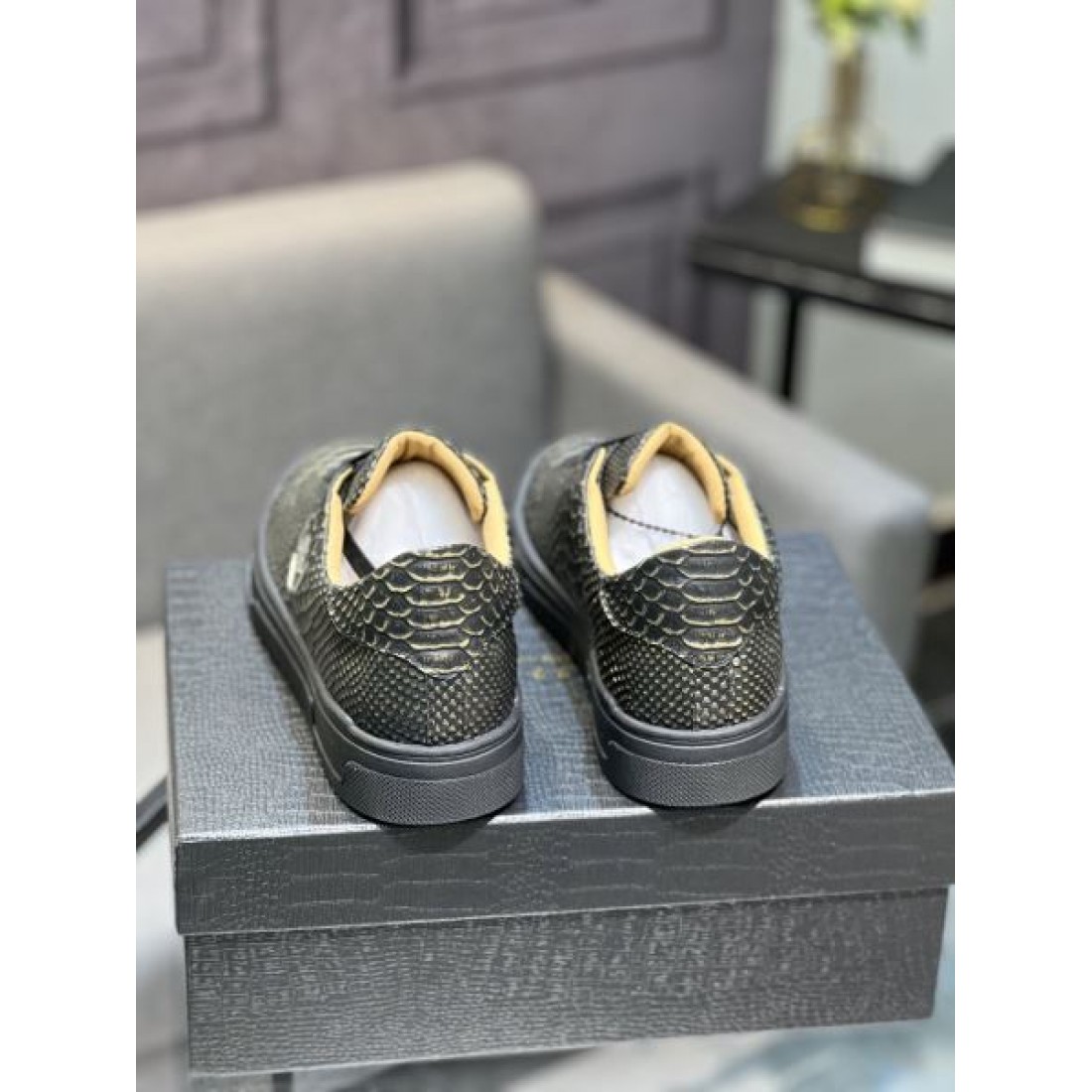 ワイルド 上質 PHILIPP PLEIN フィリッププレイン コピー カジュアルシューズ 迫力 印象的