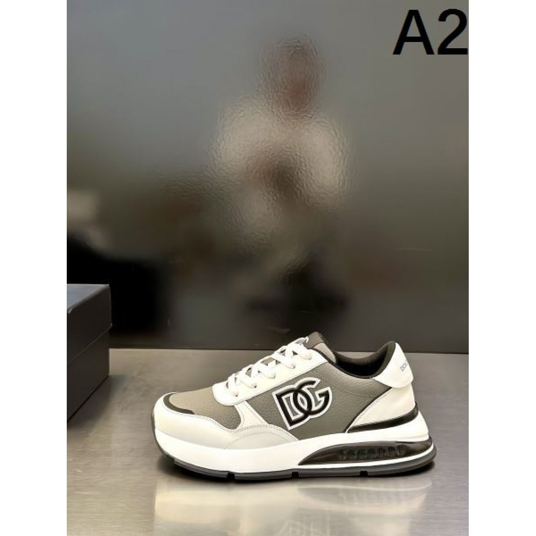  モダン 高級感 DOLCE＆GABBANA ドルチェ＆ガッバーナ コピー スニーカー 存在感 洗練