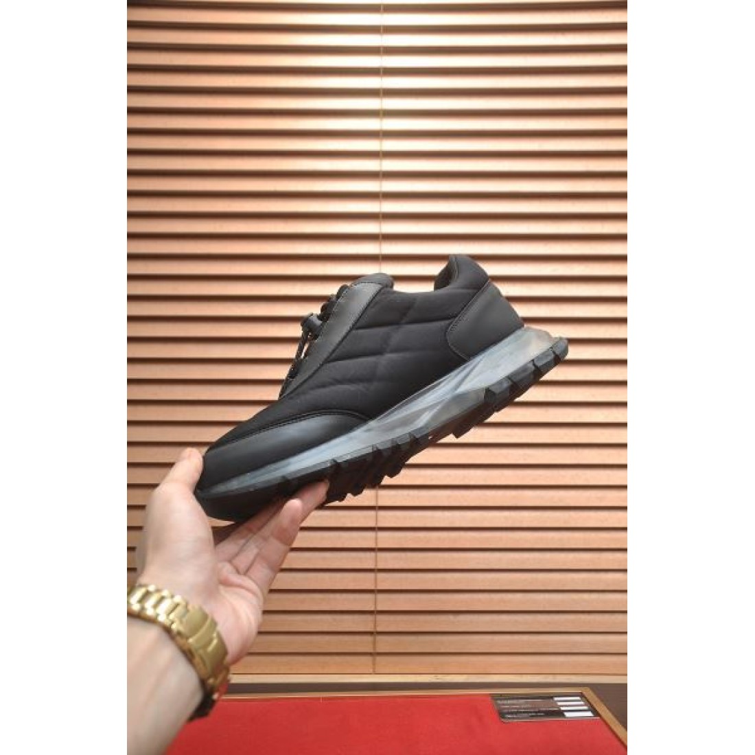  スタイリッシュ 上質 GIVENCHY ジバンシィ コピー スニーカー シャープ 高級感