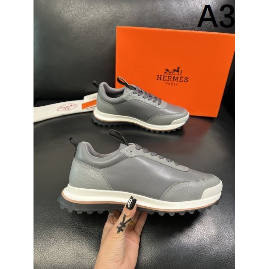 格調高い 定番 HERMES エルメス コピー スニーカー 気品 上品
