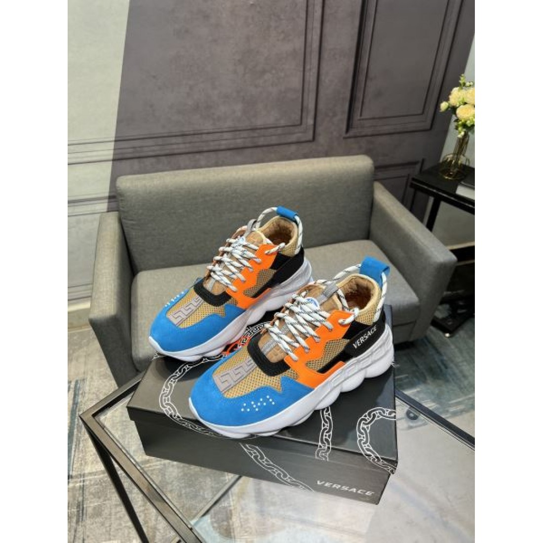 モダン 上質 VERSACE ヴェルサーチェ コピー スニーカー 大人向け エレガント