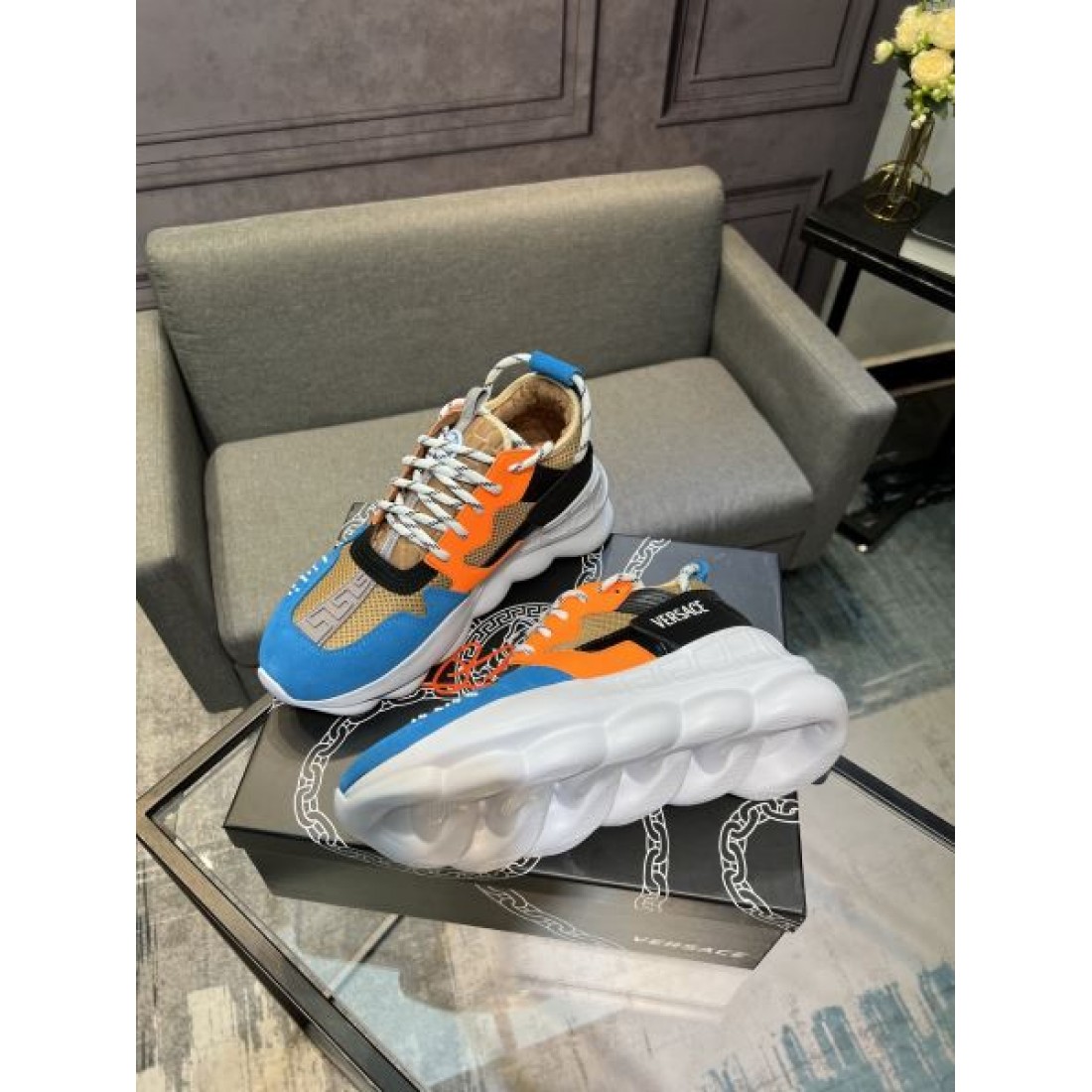 モダン 上質 VERSACE ヴェルサーチェ コピー スニーカー 大人向け エレガント