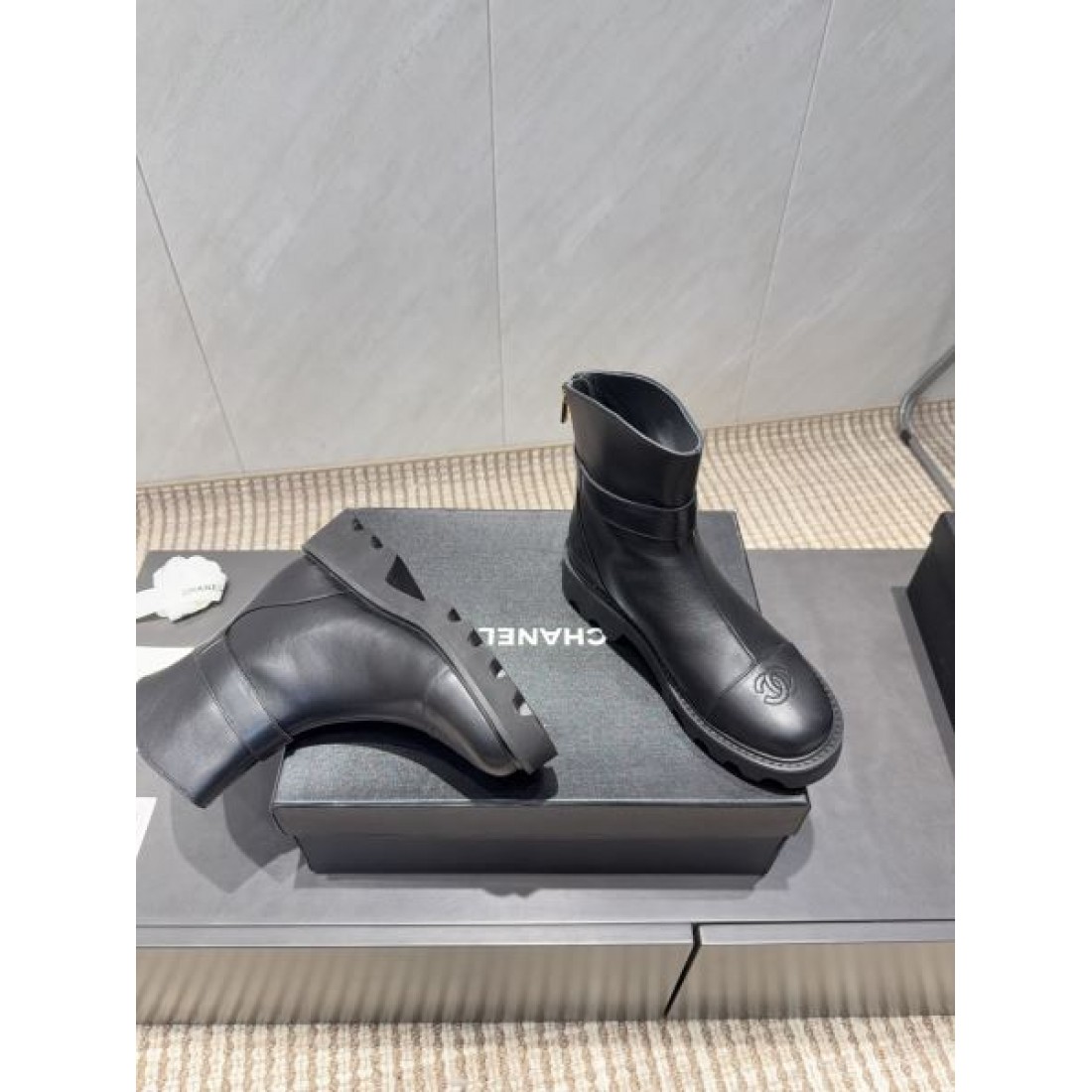  クラシック 上質 CHANEL シャネル コピー ブーツ 気品 定番