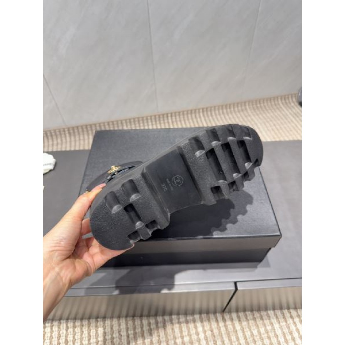  クラシック 上質 CHANEL シャネル コピー ブーツ 気品 定番