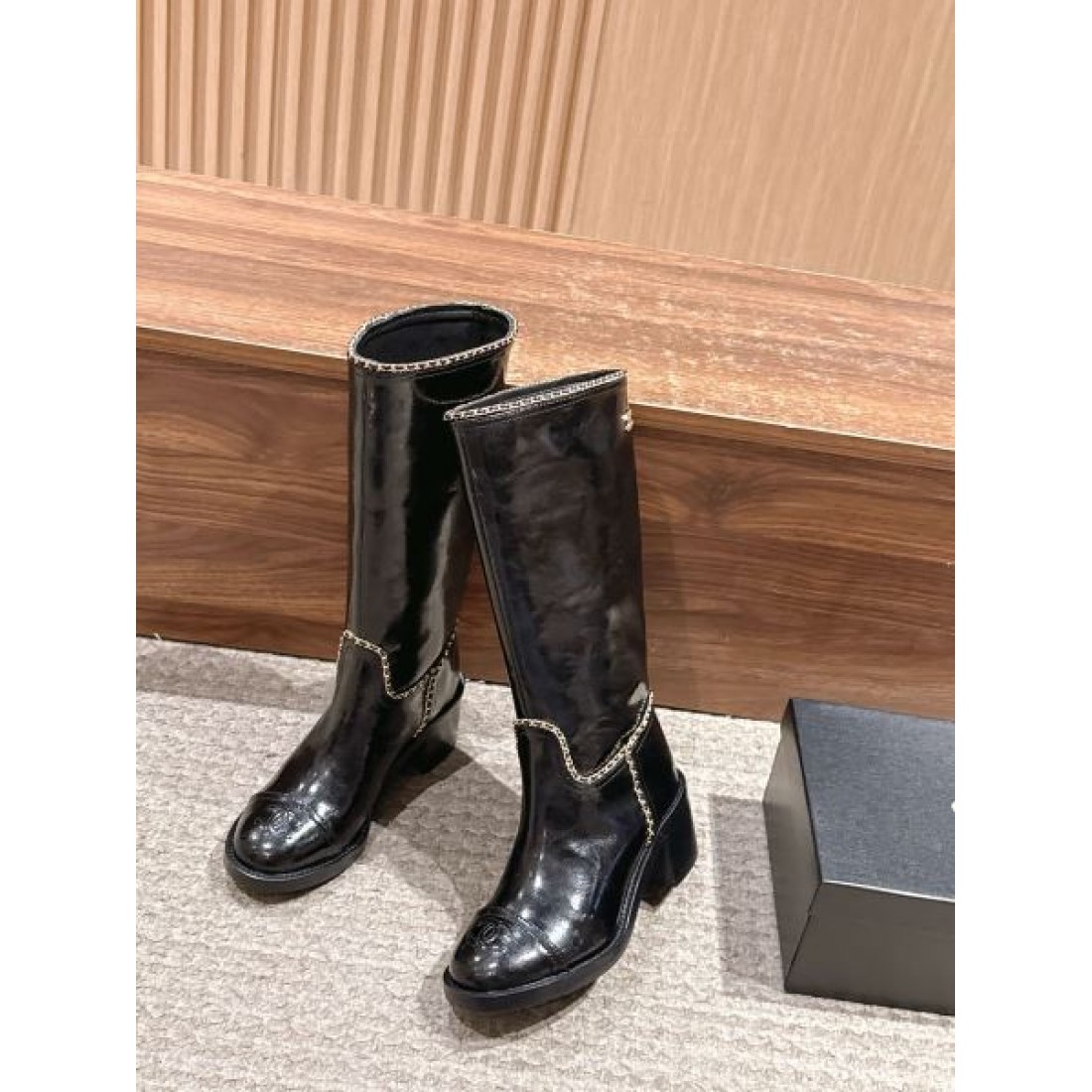 エレガント 上質 CHANEL シャネル スーパーコピー ブーツ 洗練 高級感