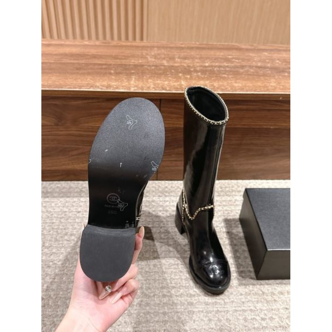 エレガント 上質 CHANEL シャネル スーパーコピー ブーツ 洗練 高級感