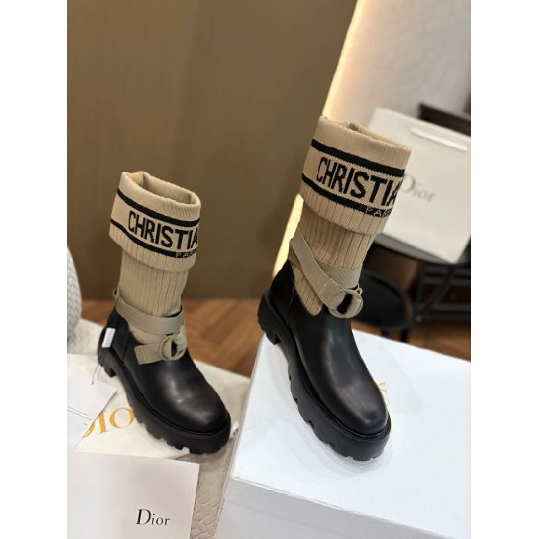 シンプル 洗練 DIOR ディオール スーパーコピー ブーツ 落ち着き 定番