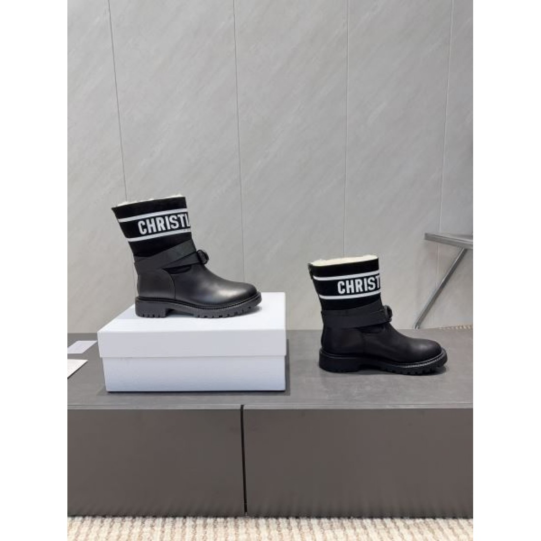 モダン 上質 DIOR ディオール スーパーコピー ブーツ 洗練 高級感