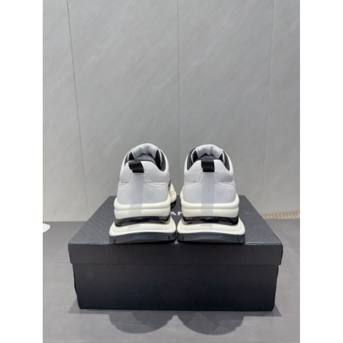  モダン 高級感 CHANEL シャネル コピー カジュアルシューズ 洗練 安定感