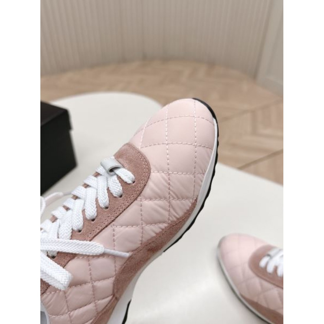 モダン 上質 CHANEL シャネル コピー スニーカー 上品 大人向け