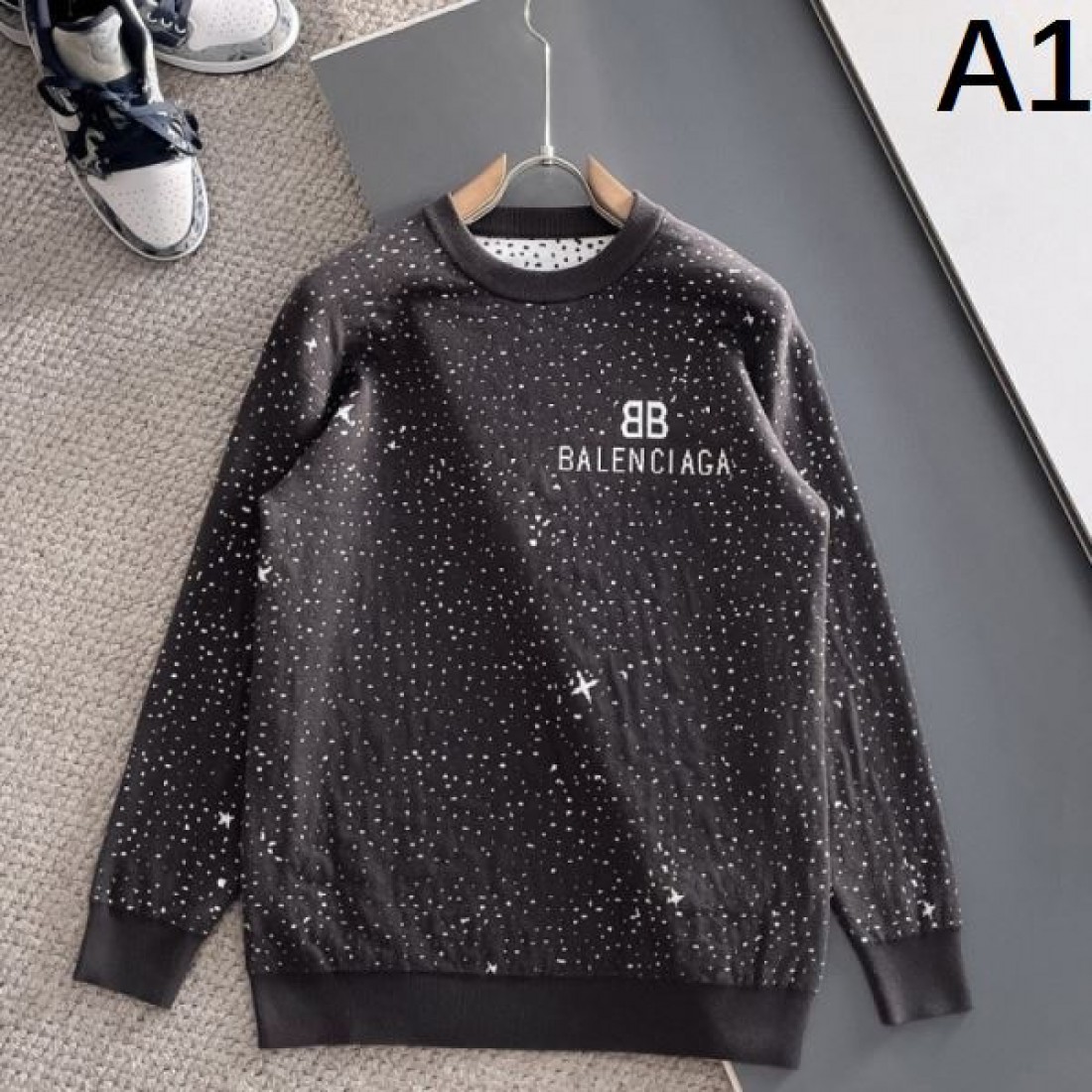 オーバーサイズ 都会的 高級感 BALENCIAGA バレンシアガ コピー セーター 主役級