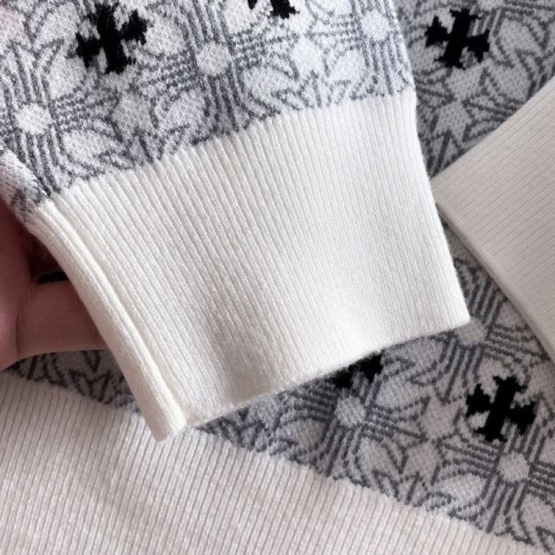 ワイルド 無骨 クール CHROME HEARTS クロムハーツ コピー セーター 主役級