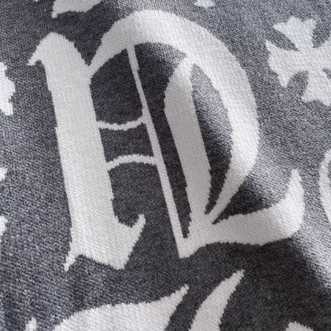  ハード 重厚感 個性派 CHROME HEARTS クロムハーツ コピー セーター 存在感抜