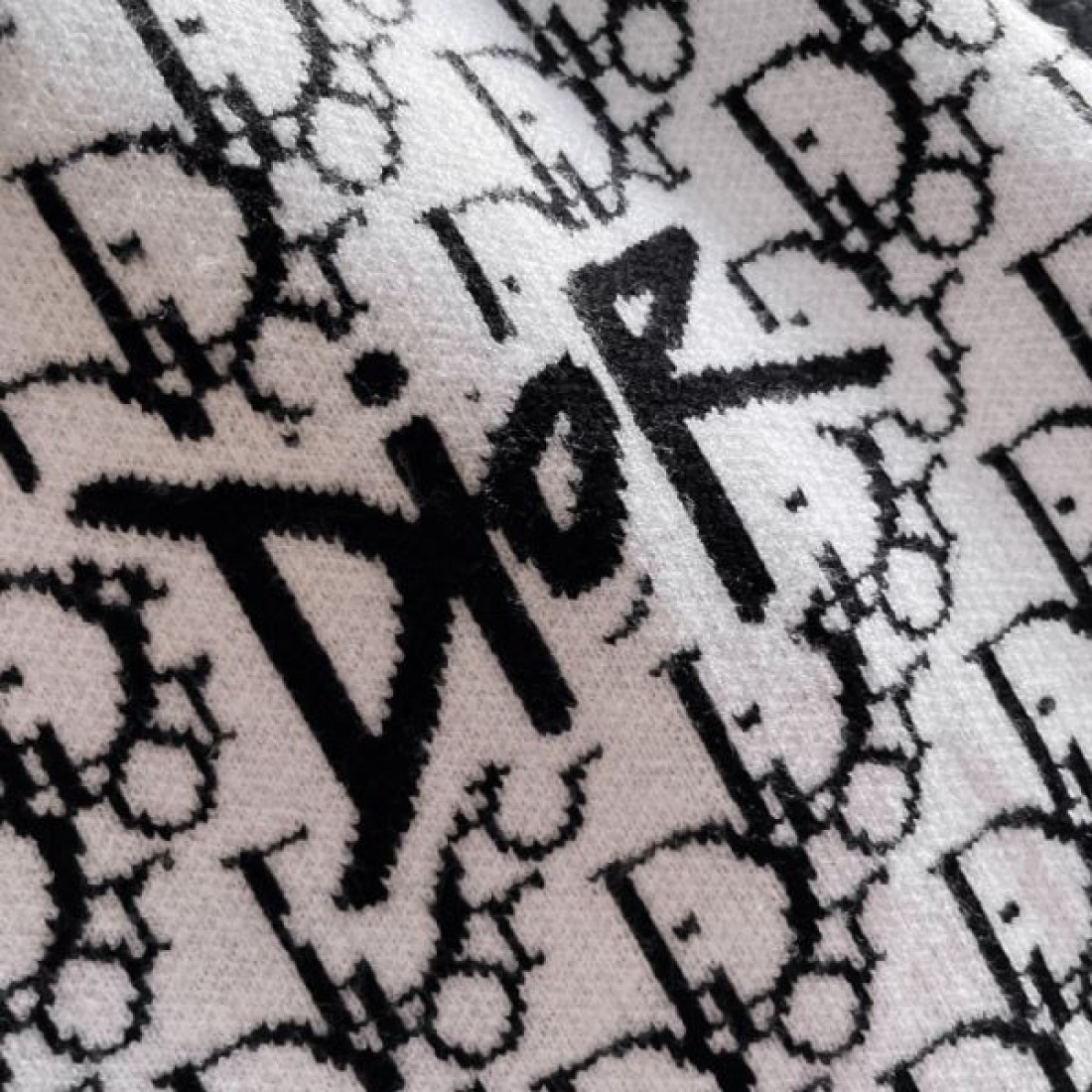 エレガント 上品 洗練 DIOR ディオール コピー セーター きれいめ 定番 人気